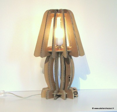 lampe en carton lumi4 - modle atelier chez soi