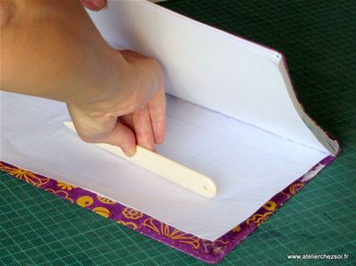 Tuto DIY cahier papier déco - première page plioir