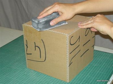 Tuto DIY Fiche pour fabriquer boite en carton - poncage boite