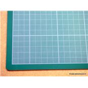 Tapis de coupe gradué en mm double face A4 vert et noir 22x30 cm Styl'up