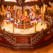 Kit Maquette Carrousel Classique Puzzle 3D Bois Musical et Lumineux 265 pièces AMC01 Rolife