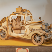 Maquette Bois Voiture Ancienne 16cm Puzzle 3D de 167 pièces TG504 Rolife