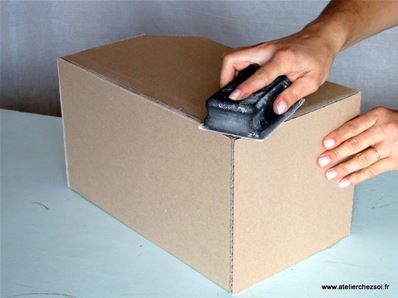 Tuto DIY Casier en carton - poncage casier en carton