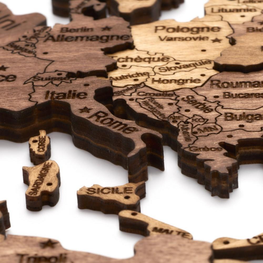 Carte du monde en bois fabriquée en France – Wood Work