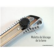 Cutter standard 18mm avec molette de blocage Corps en métal Silverline