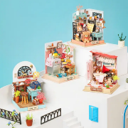 Mini-Kit Maquette Bois Maison miniature Bureau 7x7x9 cm DS017 Rolife
