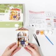 Kit Maquette Bois Ville miniature Cuisine Flavor Kitchen 8.5x6.2x15.5 cm DS011 Rolife