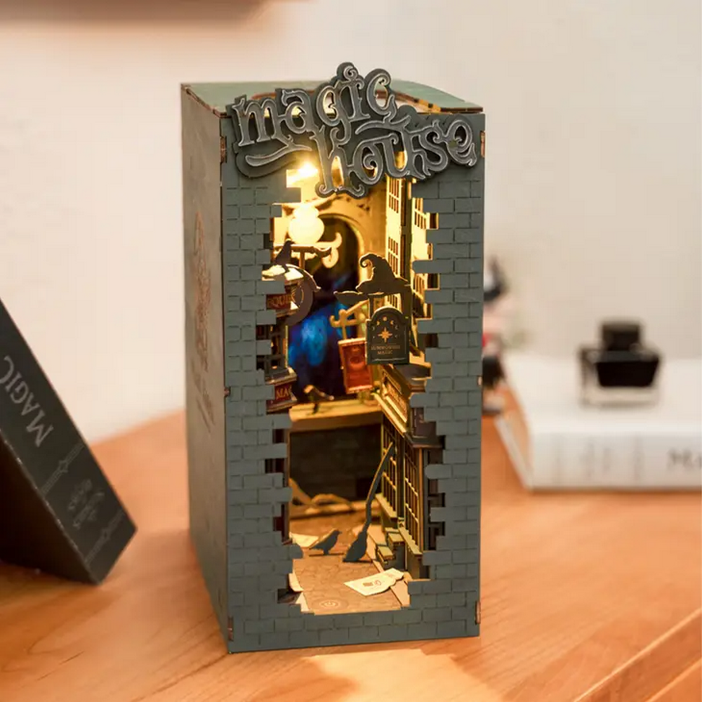 Miniature] Maquette ruelle 3D serre-livre Magic house