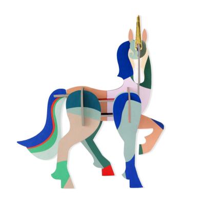 Licorne Unicorn en carton coloré à construire H16cm Studioroof
