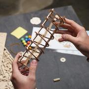 Ugears Maquette en bois Circuit à billes Spirale 29cm 266 pièces 10 billes