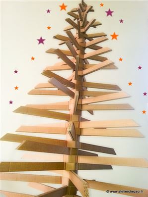 Tuto Grand Sapin en carton DIY - Terminé