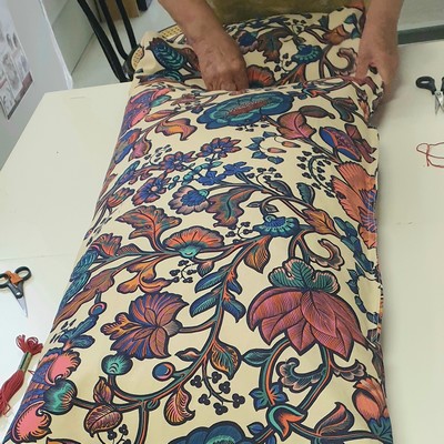 atelier confection matelas de sol en tissu couture machine et main