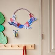 Couronne fleurie 30 cm et Scarabée Décoration 3D Studioroof
