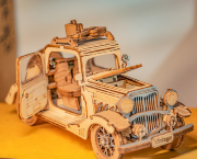 Maquette Bois Voiture Ancienne 16cm Puzzle 3D de 167 pièces TG504 Rolife