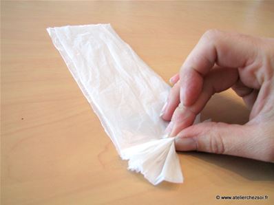Tuto Fabrication Pompon sac plastique récup - Formation du pompon plissé