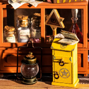 Kit Maquette Bois Miniature Kiki's Magic Emporium 13x17x21 cm DG155 Rolife