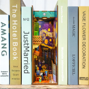 Kit Maquette Book Nook à fabriquer Van Gogh 18x8x24.5 cm HTQ113 Vincent's World Miniature 3D