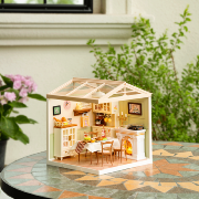 Kit Maquette Super Creator Salle à manger DW015B Warm Dining Room 150 pièces Rolife