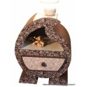 Chevet en carton marron Hoscar par Catherine - Décoration papier artisanal marron et beige